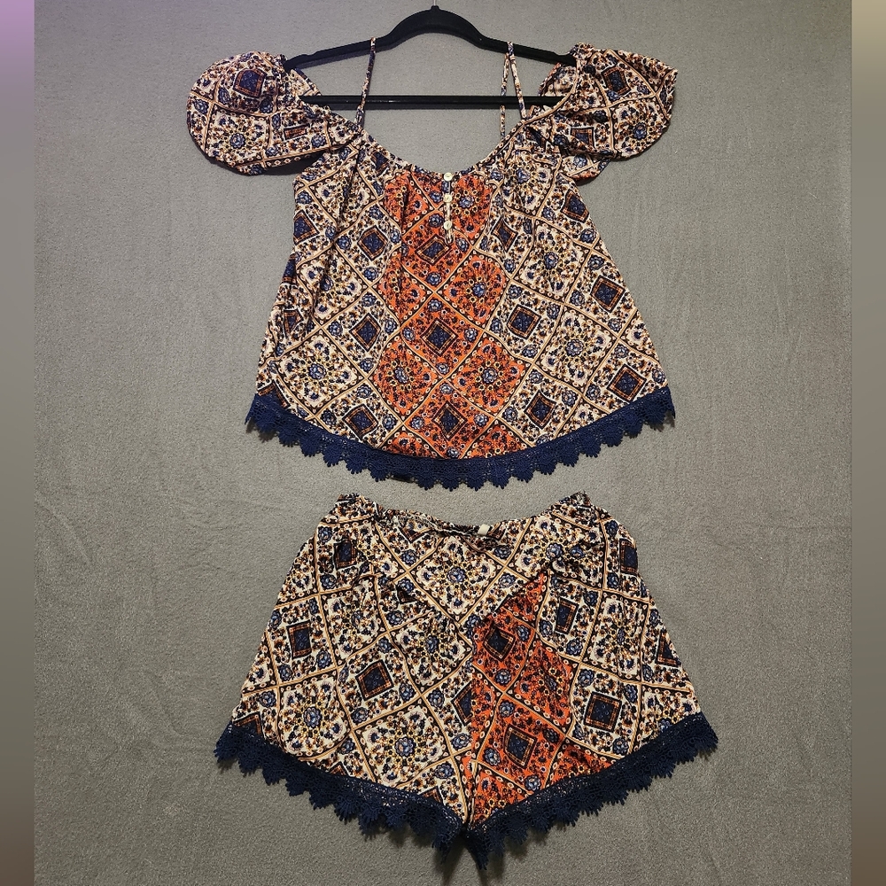 Charlotte Russe Shirt Short set Women Size M multicolor 2 Piece Boho